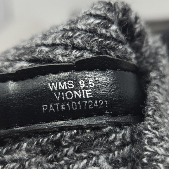 DV Dolce Vita Women's Vionie Soft Ankle Winter Boots Sz 9.5 Knit & Faux Leather - Picture 9 of 10